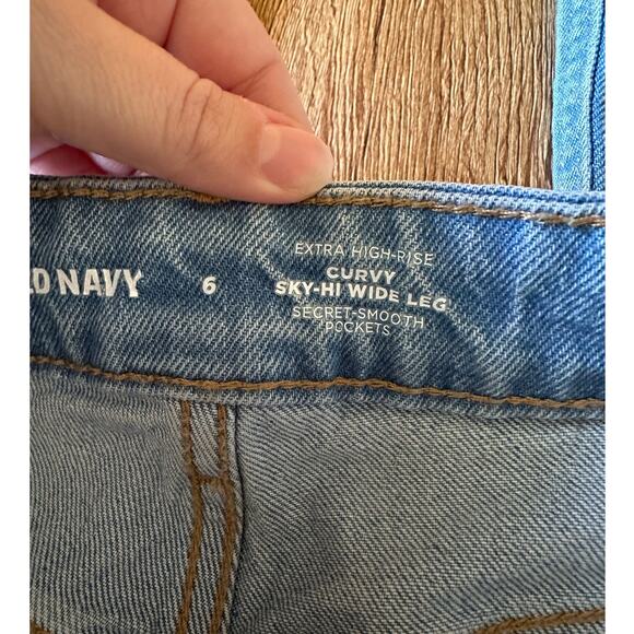 Old Navy Extra High Rise Curvy Sky-Hi Wide Leg Size 6 - Picture 2 of 8